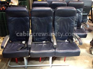 Commercial aircraft passenger cabin seats